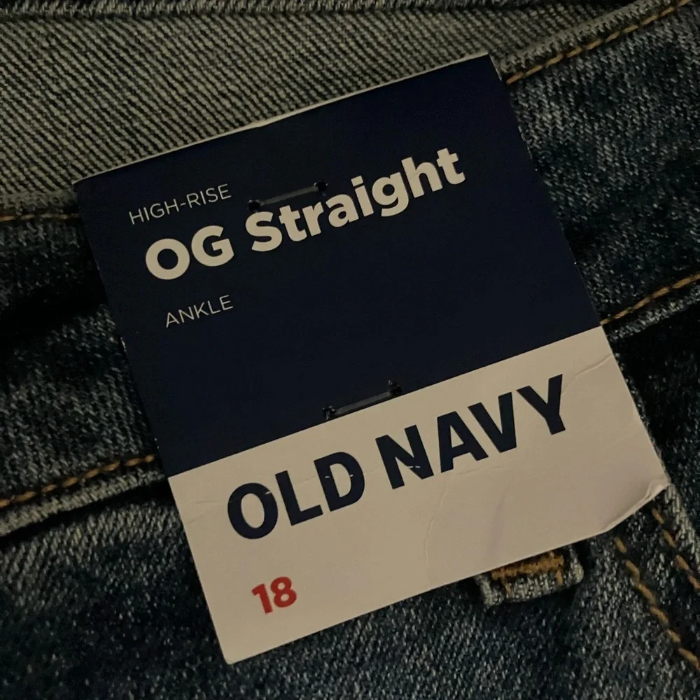 Old Navy Blue Floral Embroidered Jeans - Picture 5 of 7